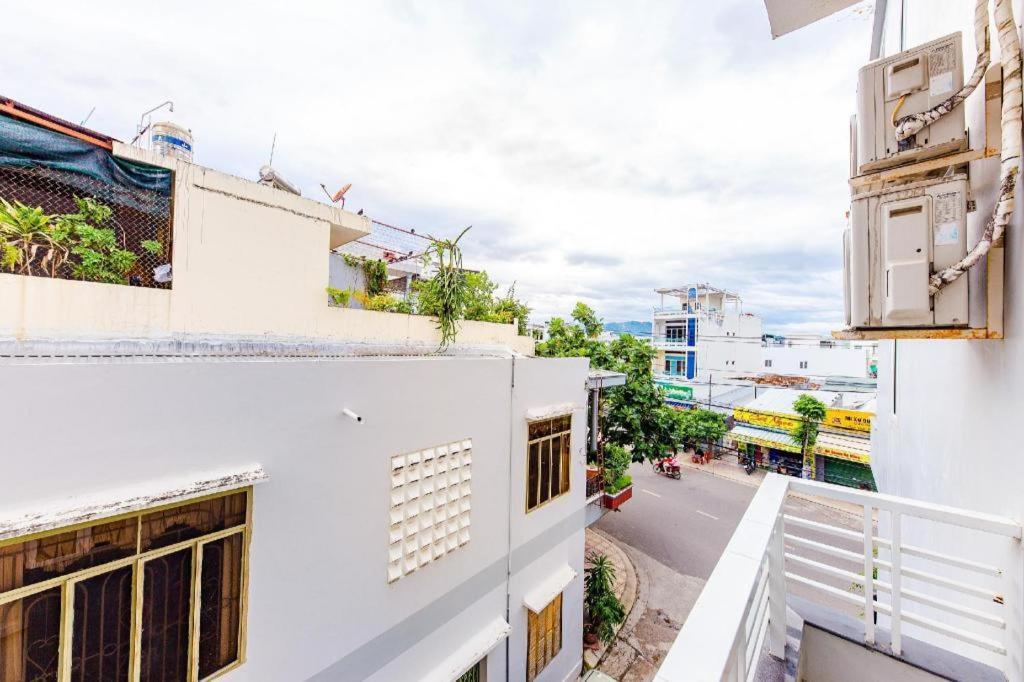 فندق Oyo 587 Trang Long نها ترانج المظهر الخارجي الصورة