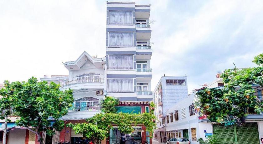 فندق Oyo 587 Trang Long نها ترانج المظهر الخارجي الصورة
